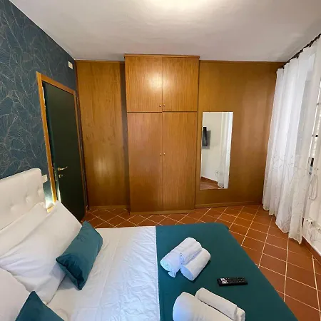 Happy House In Centro Storico 公寓 *