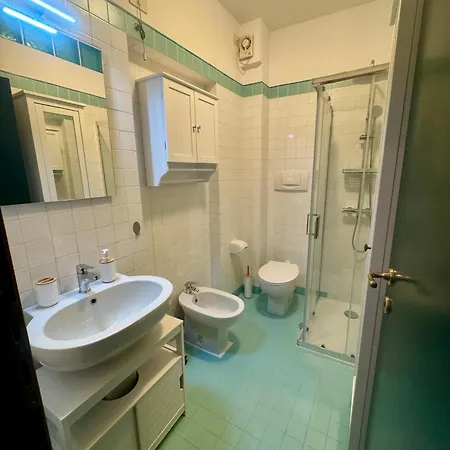 Happy House In Centro Storico 古比奥