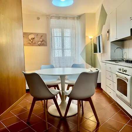 Happy House In Centro Storico * 古比奥